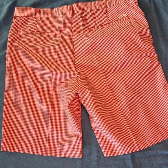 IZOD Red Gingham Check Golf Shorts Men’s 36 NWOT Classic Fit Summer - Picture 4 of 7